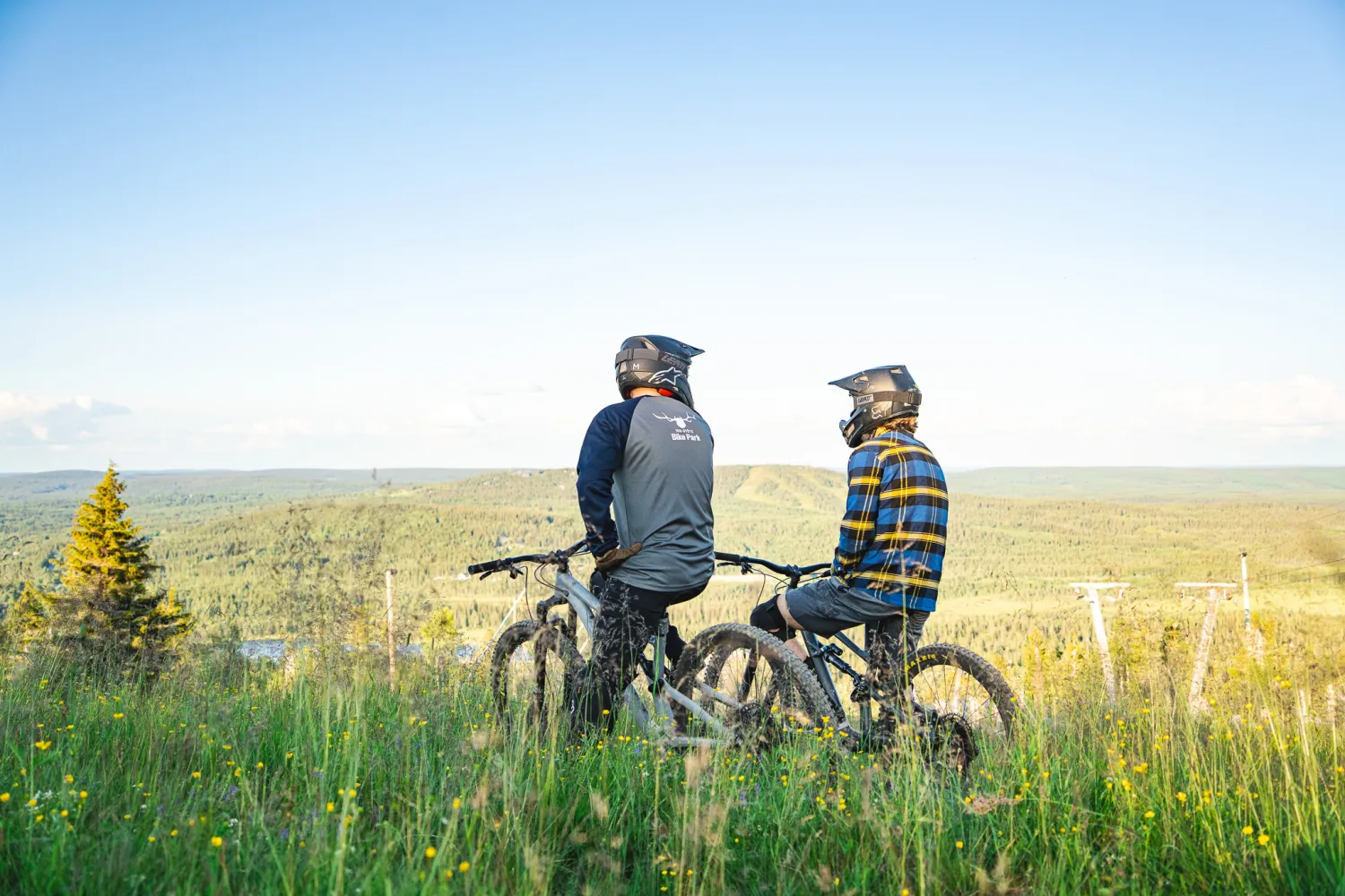 kesä iso-syöte bike parkissa