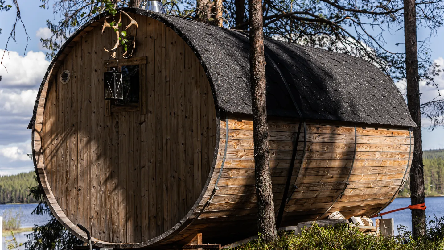 Pytkyn Sauna sijaitsee Naamankajärven rannalla Iso-Syötteen läheisyydessä.