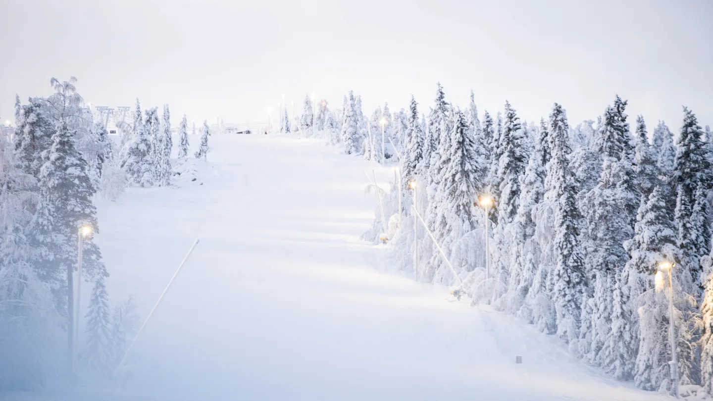 Iso-Syötteen lumiset rinteet jouluna